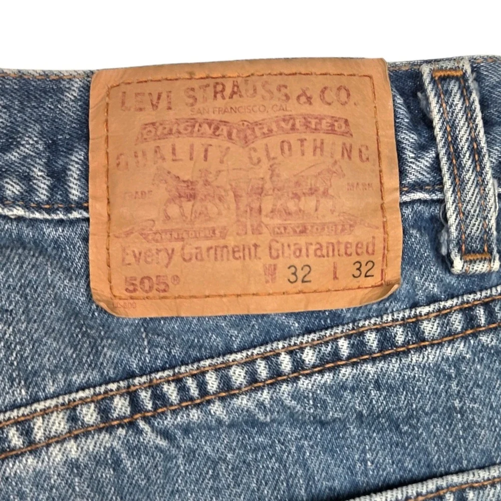 Vtg‎ Levi's 505 Y2K Regular Fit Straight Leg Mens 32x32 Fits 30×31 Denim Jeans